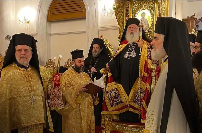 Հիւրերու շարքին էր Տ. Խորէն արք.ը.Մեծ շուքով տեղի ունեցած Կիպրոսի Գէորգ արք.ի գահակալութիւնը (Լուսանկար)