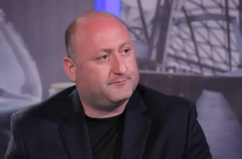 «Արցախը  պաշարուած է,  եւ այդ  մէկը  միջազգային հանրութեան համար հետաքրքիր չէ». Սուրէն Սարգսեան