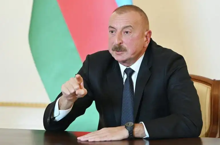 «Հայաստանն ամէն կերպ կը փորձէ Ղարաբաղի հարցը ներառնել համաձայնութեան մէջ». Ալիեւ 