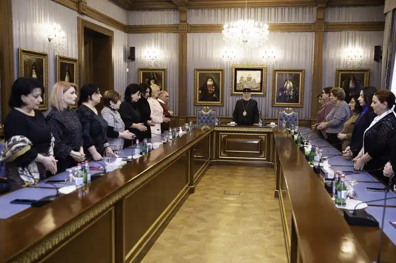  Ամենայն Հայոց Կաթողիկոսն ընդունեց հայորդեաց տուներու պատասխանատուները