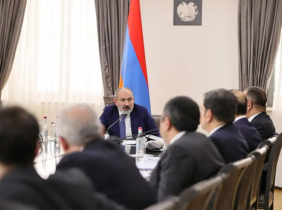 Փաշինեան այցելած  է Արտաքին Գործոց նախարարութիւն