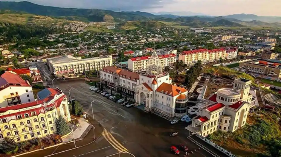 Արցախ մնացած 10 հայեր Հայաստան տեղափոխուած են 