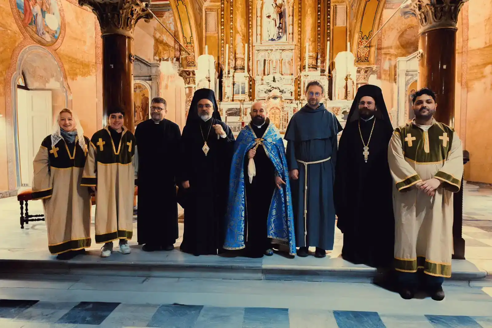 Իզմիրում Եկեղեցիների Միության հավաքներին հայերեն աղոթք է հնչել