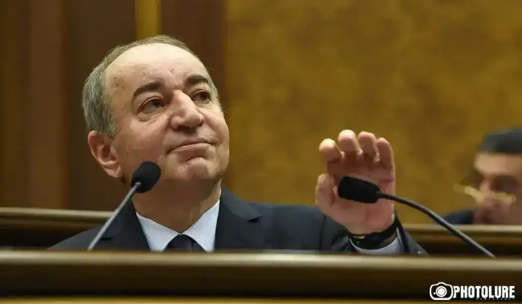 Մահացած է Երեւանի նախկին քաղաքապետ՝ Ռոպերթ Նազարեանը