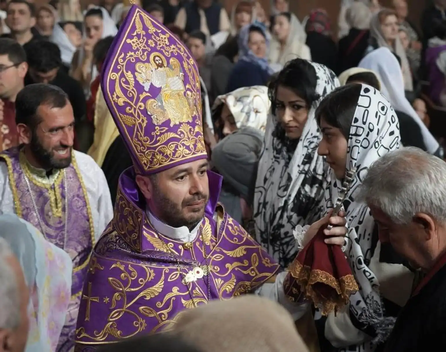 Տէր Գէորգ եպիսկոպոս Սարոյեանը կը շարունակէ մնալ Հայաստանեայց Առաքելական Սուրբ Եկեղեցւոյ Մասեացոտնի թեմի առաջնորդ․ Փաշինեան