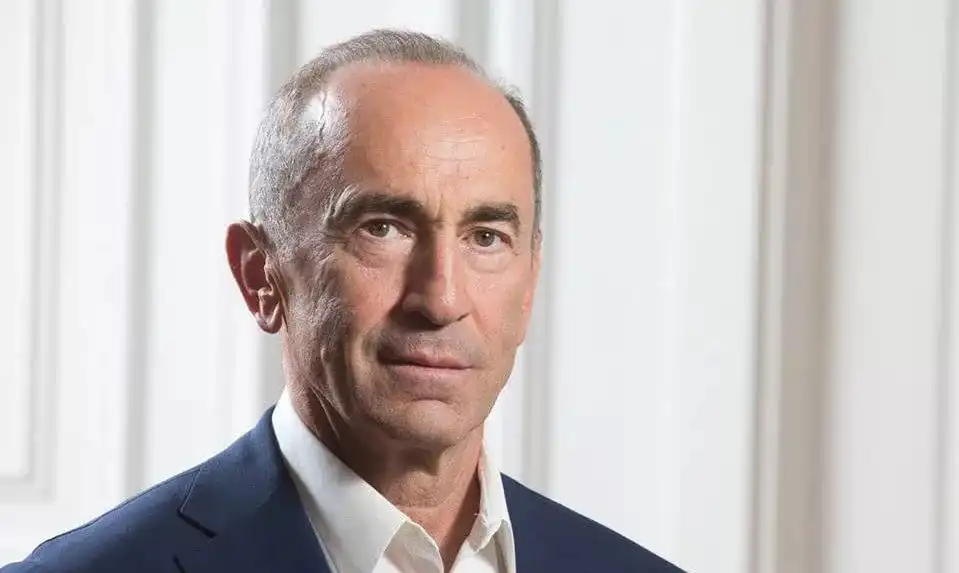 Քոչարեան հրաժարեցաւ իր մանտաթէն