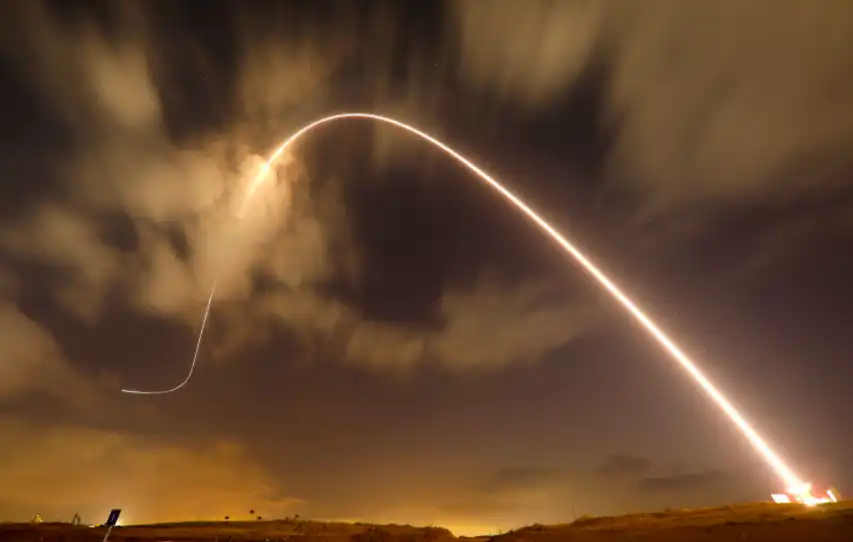  Իսրայէլեան հրթիռներէն «մասեր» Լիբանանի մէջ 