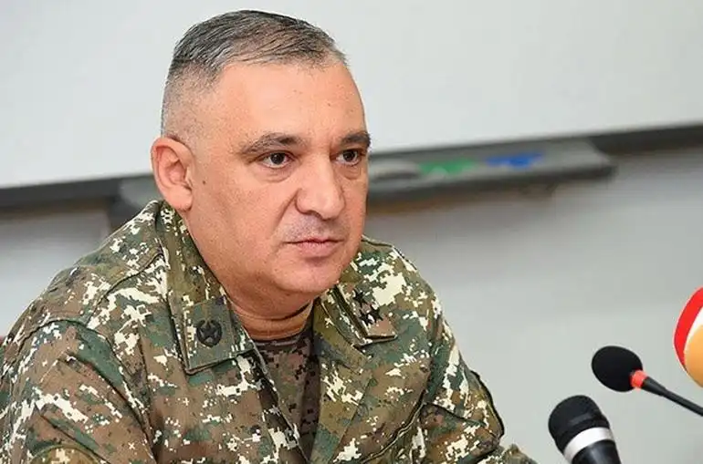 Միայն պատասխան կրակ...