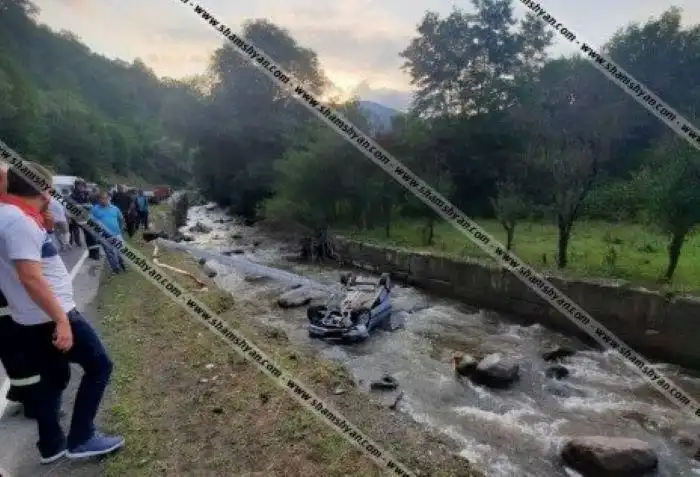 Ինքնաշարժը յայտնուած է Աղստեւ գետին մէջ 