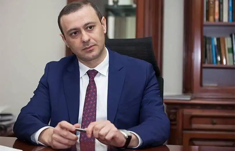 Սեպտեմբերէն սկսեալ Արցախի մէջ Հայաստանէն զօրակոչուած զինծառայողներ պիտի չըլլան․ Արմէն Գրիգորեան