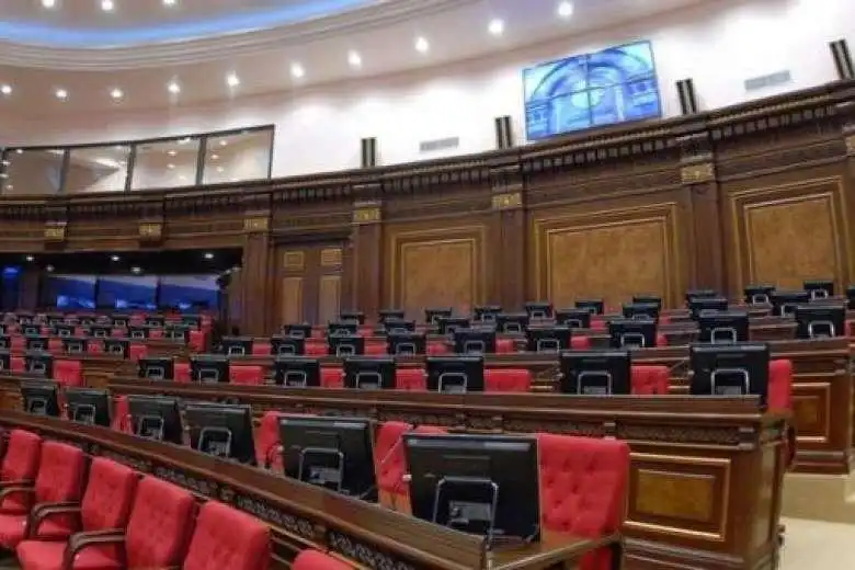 Ընդդիմադիր պատգամաւորները մանթատէ զրկելու ԱԺ խորհուրդի նիստը չկայացաւ