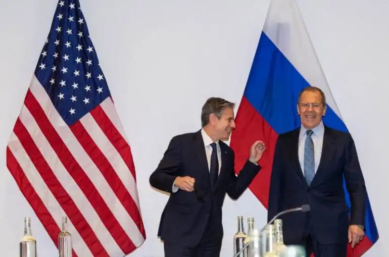 Պլինքըն մերժած է լուսանկարուեիլ Լաւրովի հետ. CNN