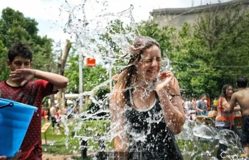 Այսօր Վարդավառ է` Յիսուս Քրիստոսի պայծառակերպութեան տօնը