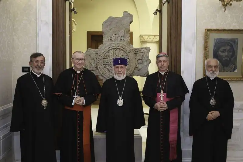 Ամենայն Հայոց Կաթողիկոսն ընդունեց Վատիկանի պետքարտուղարին