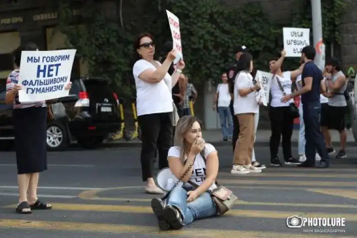 Երեւանի մէջ.  «Մենք Արցախն ենք» նախաձեռնութեան անդամները փակած են փողոցները