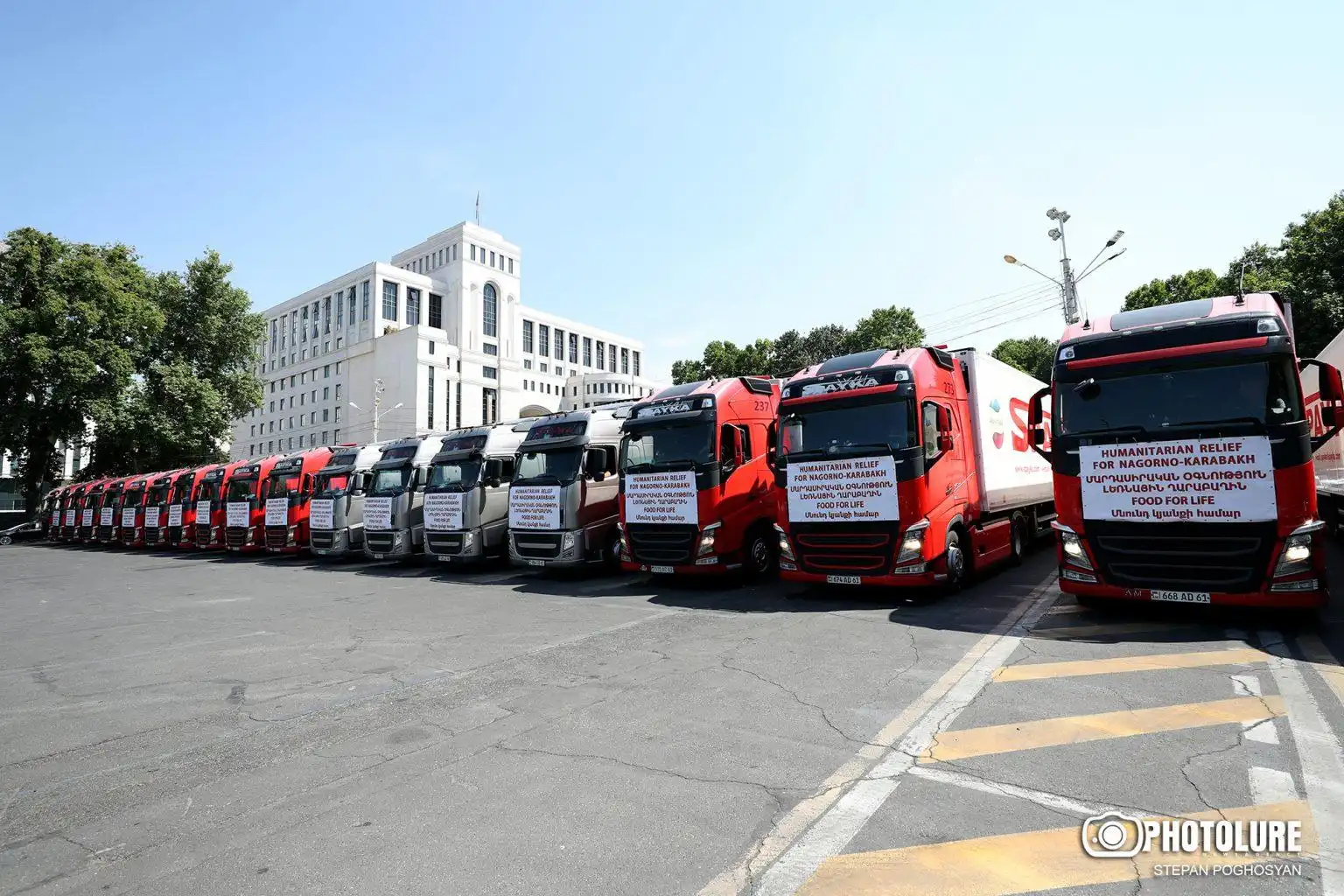 400 թոն մարդասիրական օգնութիւն Երեւանէն կ'ուղարկուի շրջափակուած Արցախ