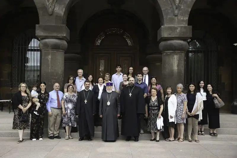 Ամենայն Հայոց Կաթողիկոսն ընդունեց ԱՄՆ Հայոց Արեւելյան թեմի ուխտավորներին