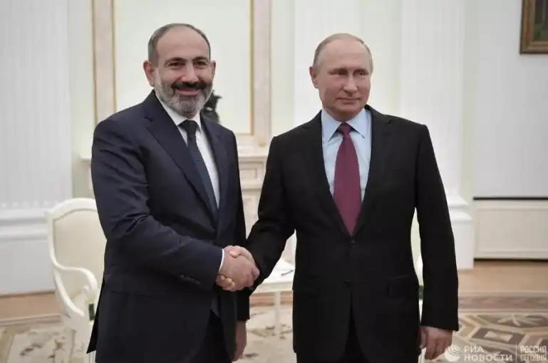 Արցախի նախագահի խնդրանքով Փաշինեան հեռախօսած է Փութինին 