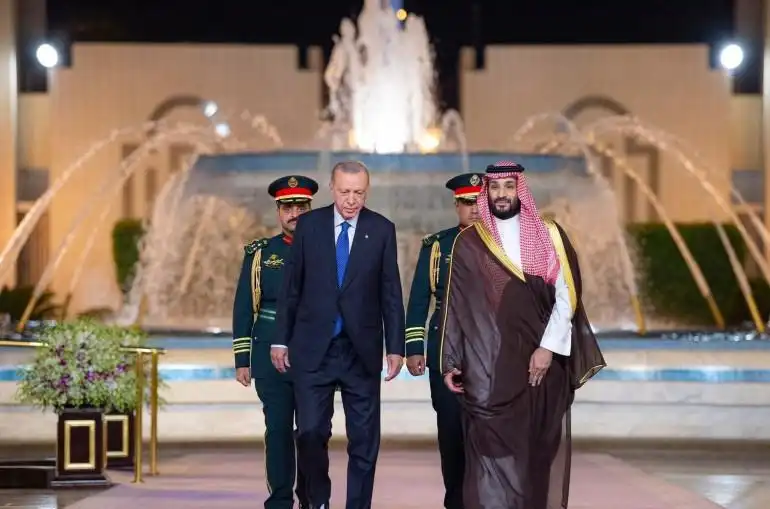 Թուրքիան մարտական ԱԹՍ-ներ պիտի վաճառէ Սէուտական Արաբիոյ