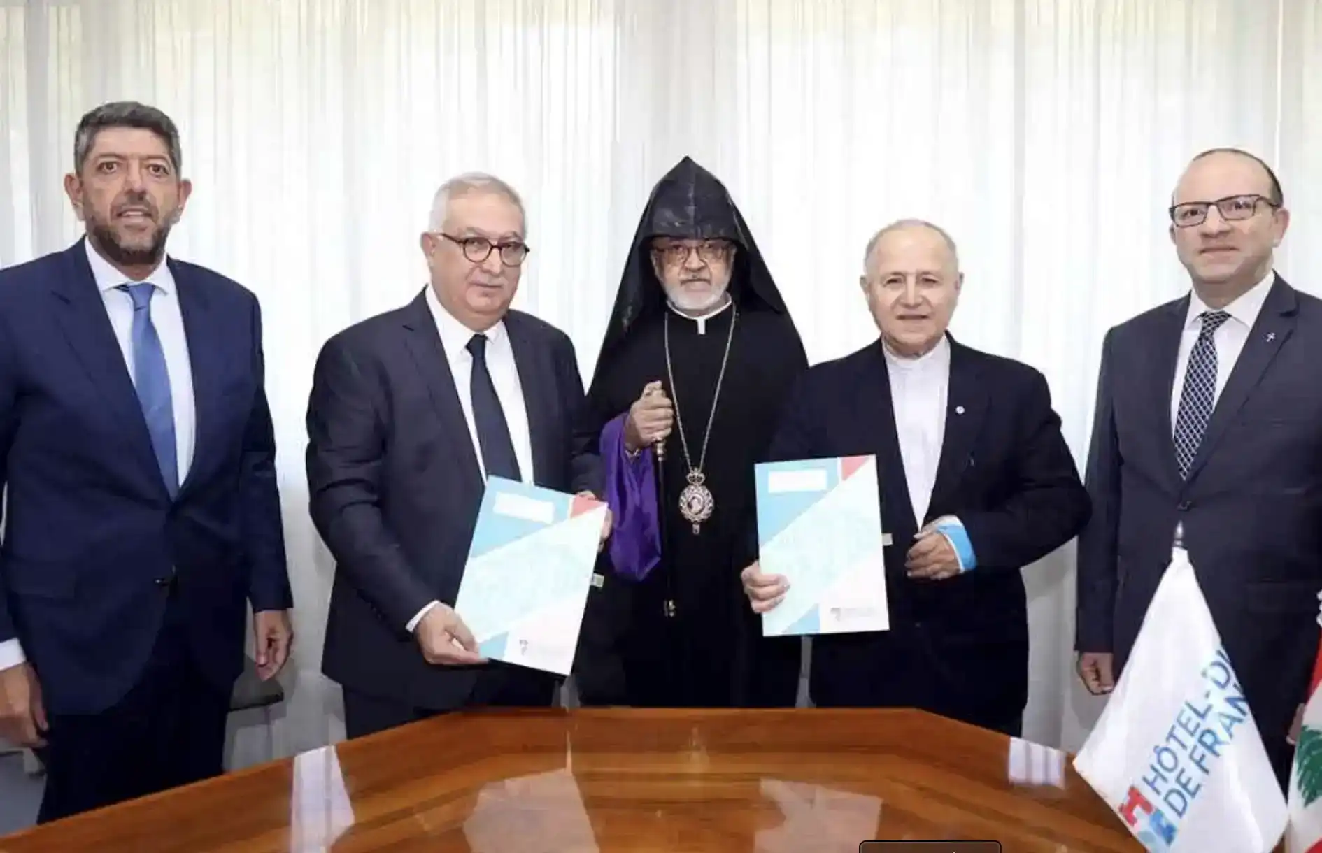 Լիբանան. Ազունիէի Ազգային Բուժարանը համաձայնագիր կնքեց հանրայայտ «Օթէլ Տէօ» հիւանդանոցին հետ 