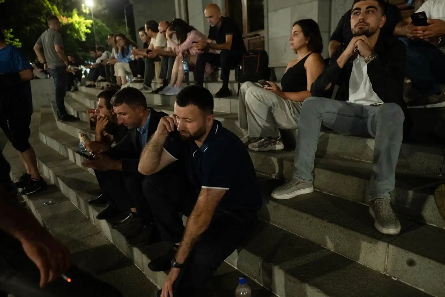 Արցախցիները դադրեցուցին նստացոյցը