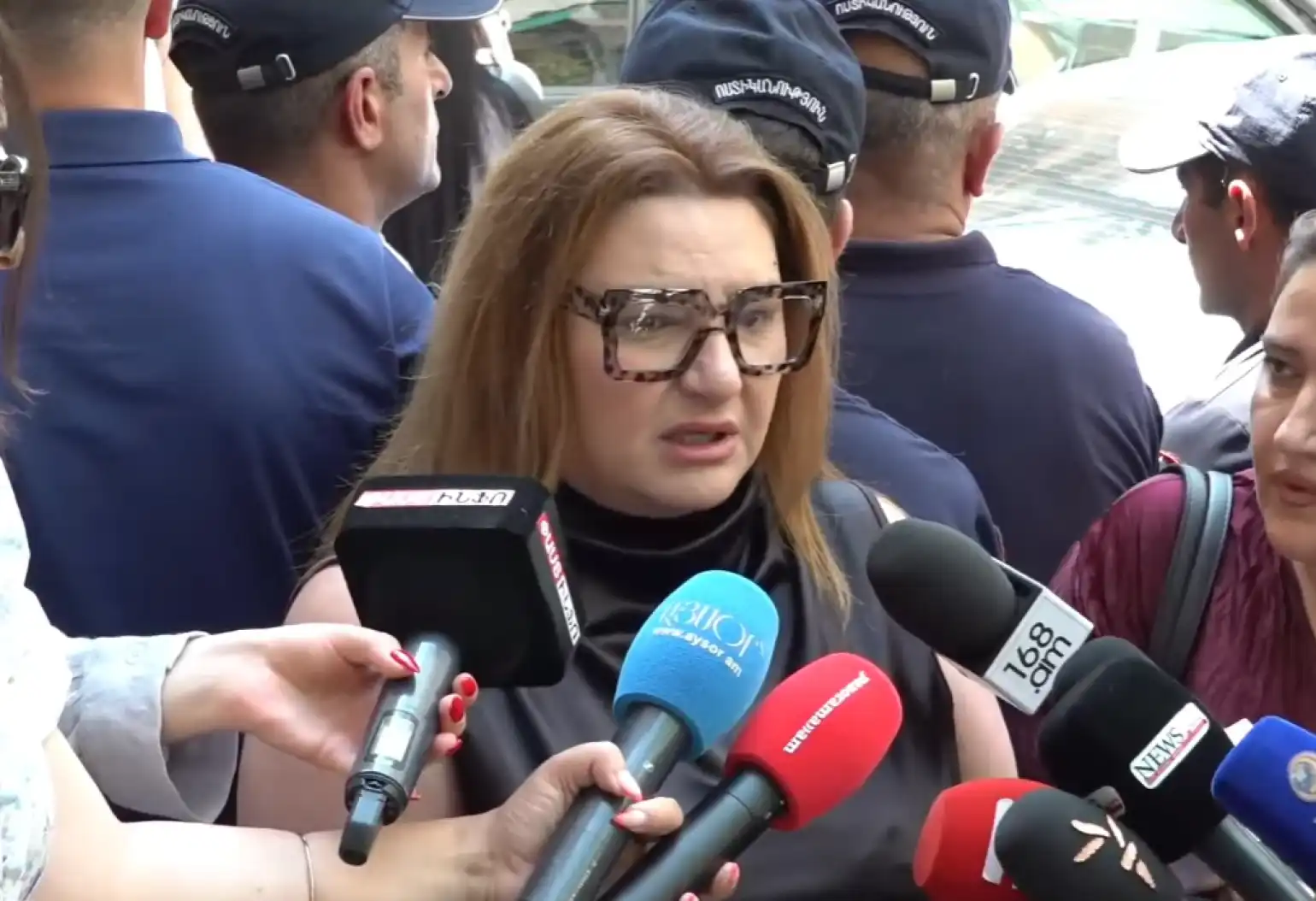«Առինջ մոլ»-ի մէջ կապարակնքուած է 10-15 տաղաւար. առեւտուրի կեդրոնի գործունէութիւնը կասեցուած չէ, այս պահին բնականոն կը գործէ. Իւեթա Տնոյեան