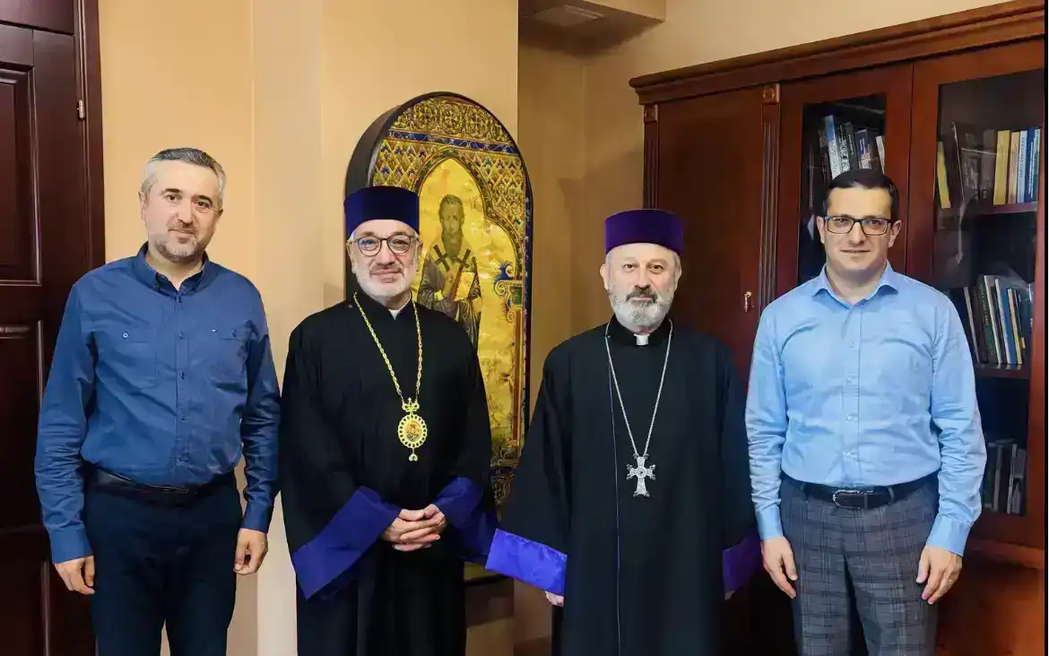 Հայ կաթողիկէ առաջնորդներ Մատենադարանին մէջ. գործակցութեան կամուրջ՝ ի խնդիր ժառանգութեան պահպանման