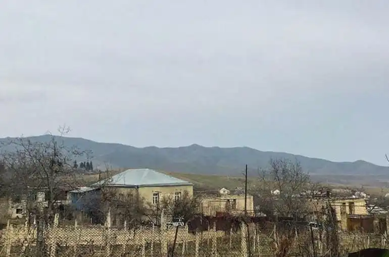 Դէպքերէն 3 ամիս անց. Ատրպէյճանական ուժեր կը շարունակեն պահել իրենց դիրքերը Փառուխի մերձ