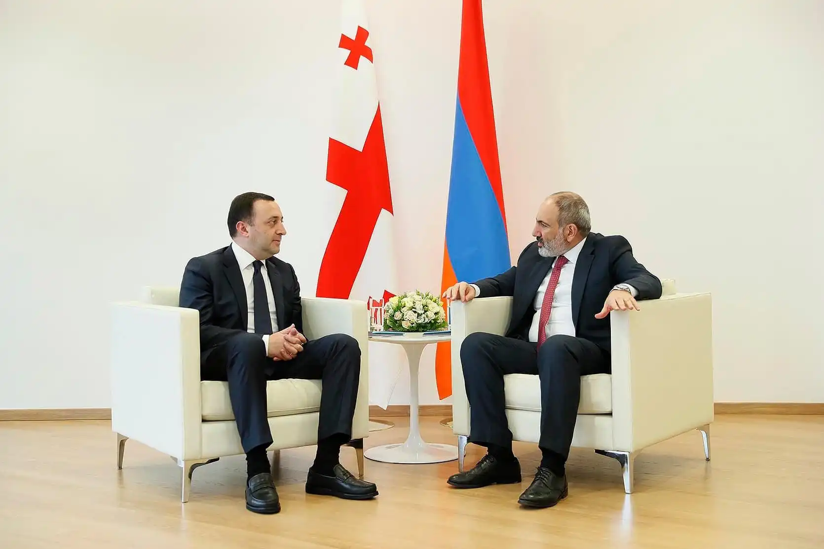 Դիլիջանի  մէջ. Փաշինեան-Ղարիպաշվիլի հանդիպում 