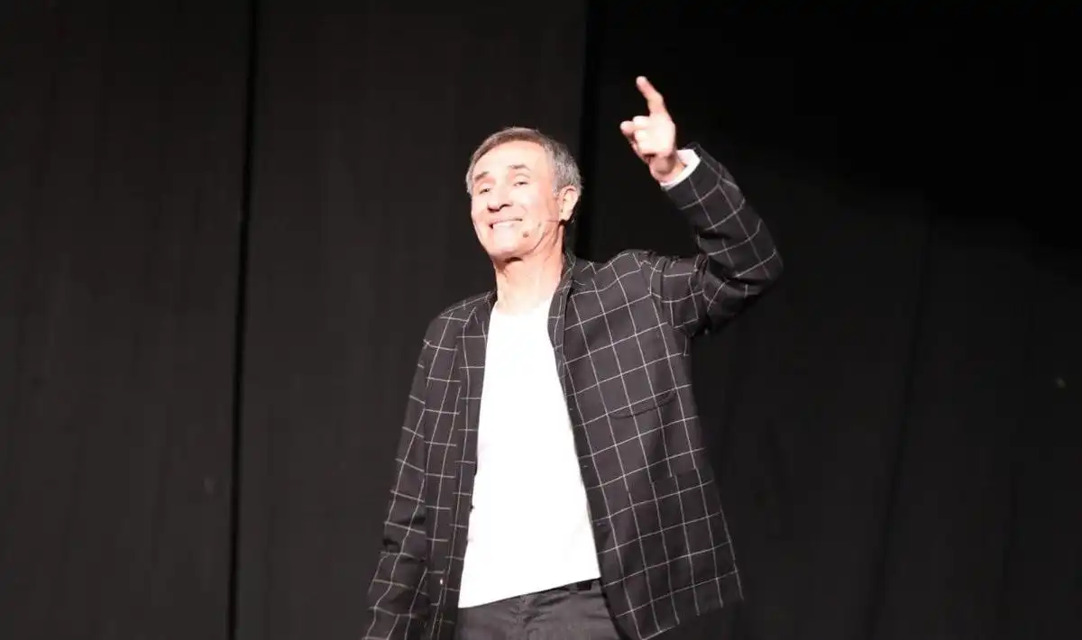 Վարդան Պետրոսեան հմայած է պէյրութահայերը