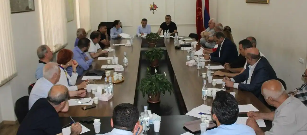 15 կուսակցութիւններ միացած են ընդդիմութեան յայտարարութեան 