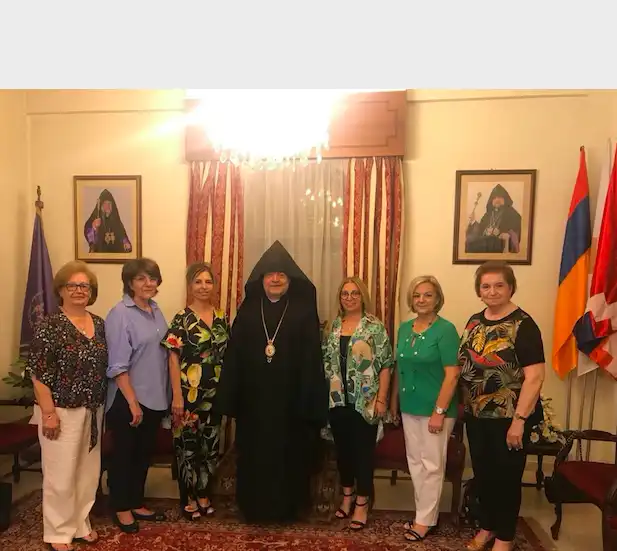  Տ. Խորէն Արք. ընդունած է ՀՕՄ-ի  Կեդրոնական Վարչութեան ներկայացուցիչը 