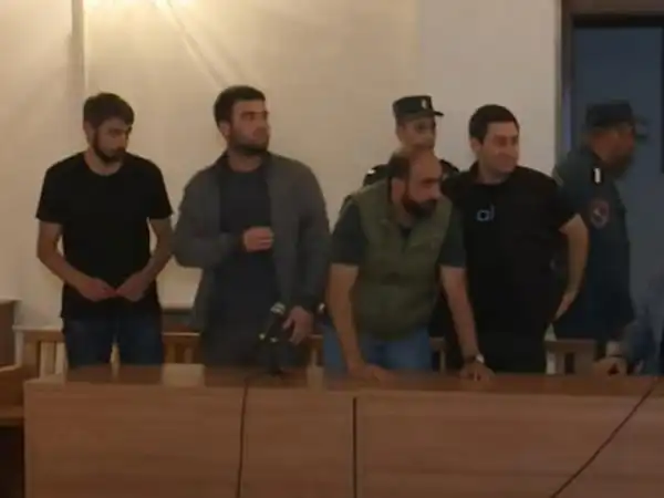 Կիւմրիի միջադէպին հետեւանքով կալանաւորուած  երիտասարդները պիտի մնան  կալանքի տակ