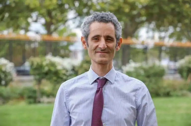 Հայ եւ ազերի երիտասարդներ  պիտի հանդիպին Փարիզի մէջ 