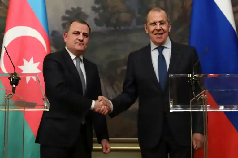 Լաւրով-Պայրամով   սեղանին նաեւ Հայաստանի հետ յարաբերութեանց  խնդիրն էր