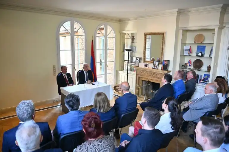 Հարեւաններու հետ խաղաղութեան սկզբունք. Նախագահ Խաչատուրեան ելոյթ ունեցած է Գերմանիոյ մէջ 