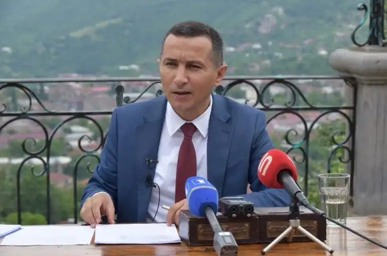 Ատրպէյճանցիները Տեղ գիւղի որոշ հատուածներուն մէջ ետ գացած են. Սիւնիքի մարզպետ
