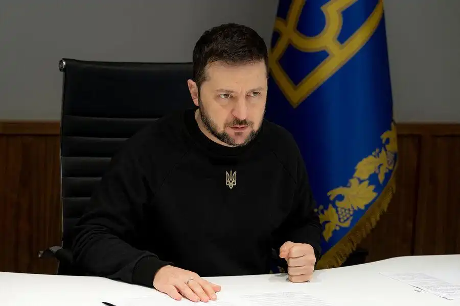 Զելենսքի կ՚ակնկալէ Ալիեւի օգնութիւնը 