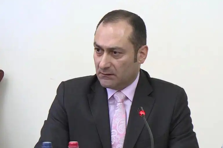 Երեւանի քաղաքապետութեան եւս մէկ թեկնածու՝  Արտակ Զէյնալեան 