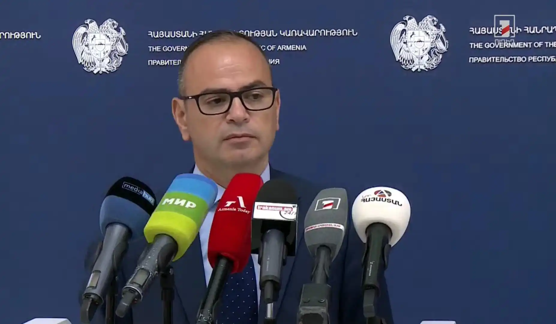 Եկեղեցին ժողովուրդն է, հետեւաբար նման քննարկումները չեն կրնար հարուած հասցնել եկեղեցիին. Զարեհ Սինանեան