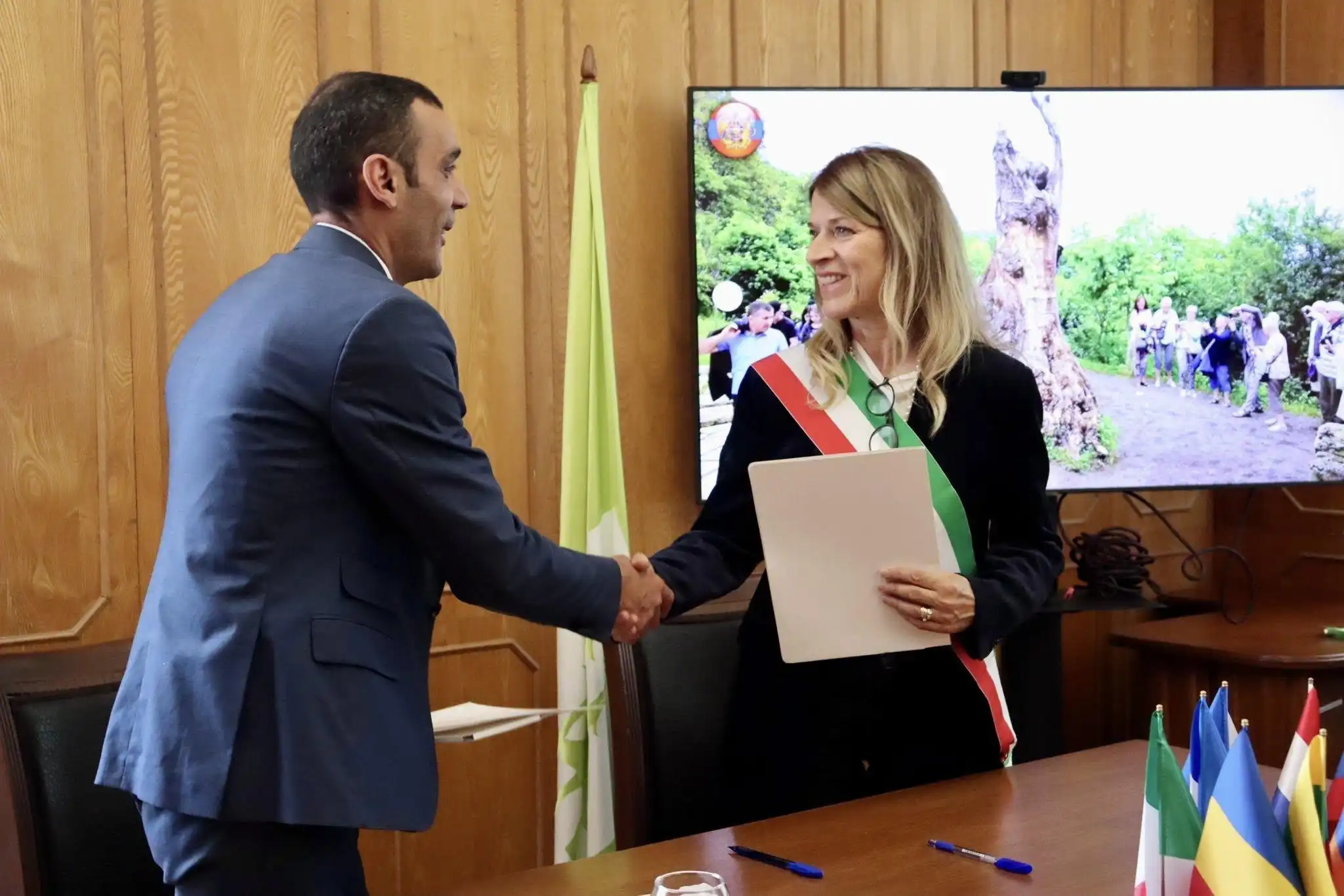 Իտալիոյ Նոալէի եւ Հայաստանի Դիլիջան քաղաքներուն միջեւ գործակցութեան յուշագիր 