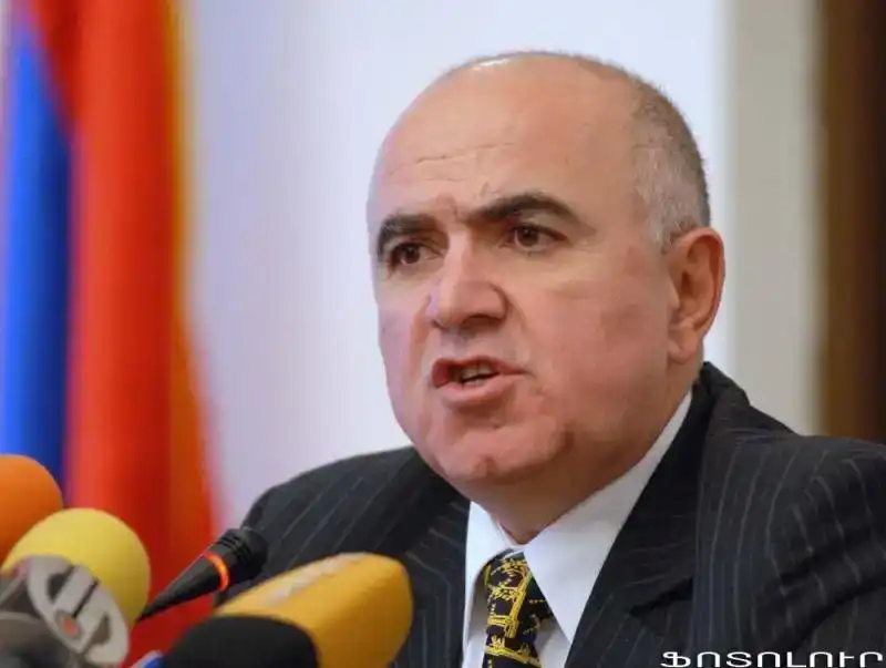 Ինչպէս ընդունեց համայն հայութիւնը Պաքուի եւ Սումկայիթի ջարդերէն փրկուած հայերը. Վկայութիւն հայրենի պետական գործիչ՝ Գագիկ Եկանեանէն