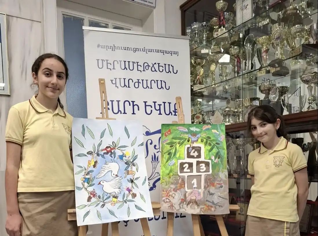 Մէրամէթճեանցի երկու աշակերտներու գծանկարները ցուցադրուած են Երեւանի մէջ