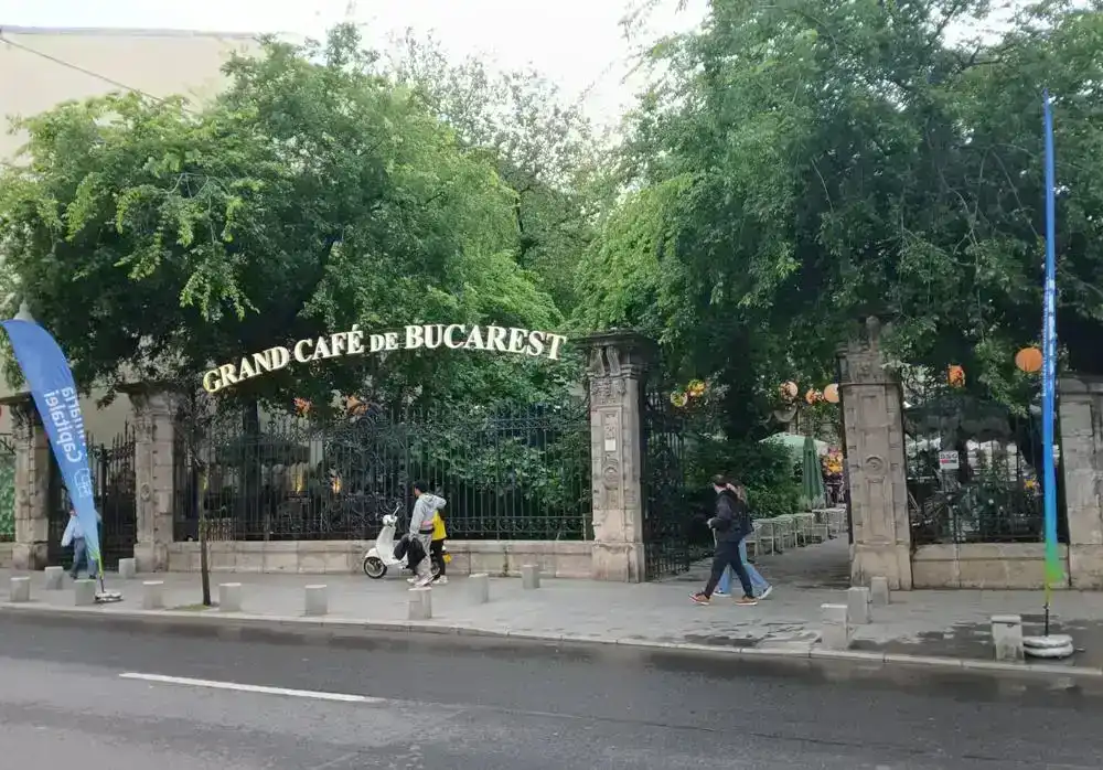 Դէպքերէն չորրորդը. Պուքրէշի մէջ երեք ժամ