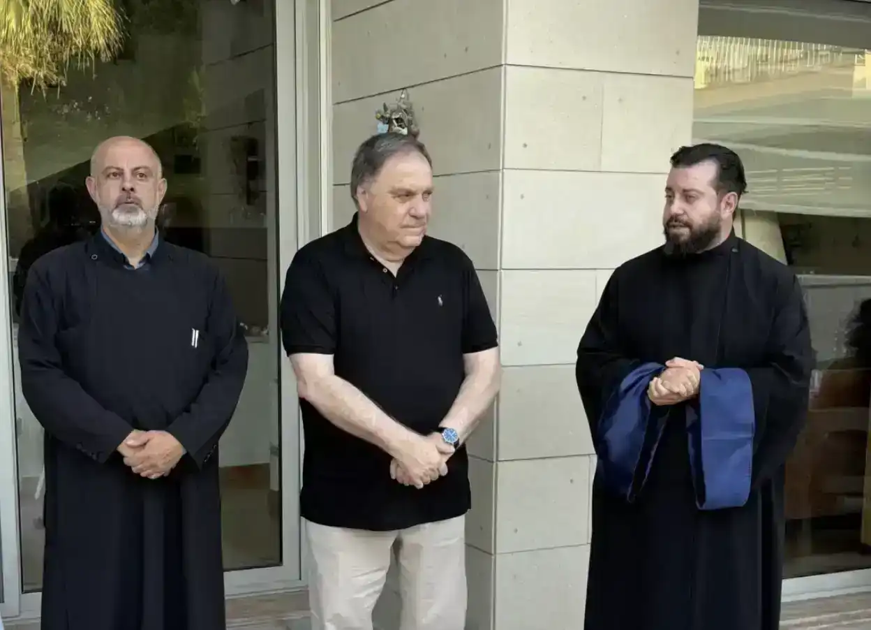 Կիպրոս. Հայ շրջանաւարտներու յաջողութեան տօնը՝ Վարդգէս եւ Մակի Մահտեսեաններու ջերմ յարկին տակ