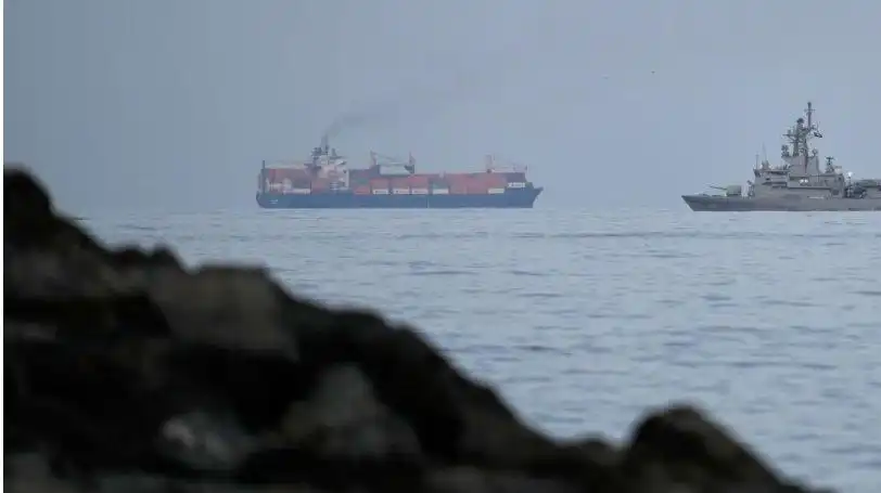 Իրանը կրկին փակած է Հորմուզի նեղուցը