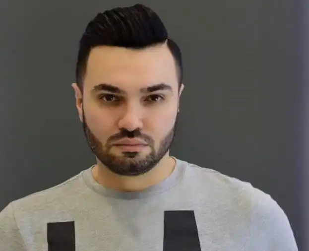 «Կեանքի եւ մահուան   շէմին էի...». Հանրահայտ երգիչ  Անտրէն  կը գտնուի բժիշկներու խնամքին տակ (Լուսանկար)