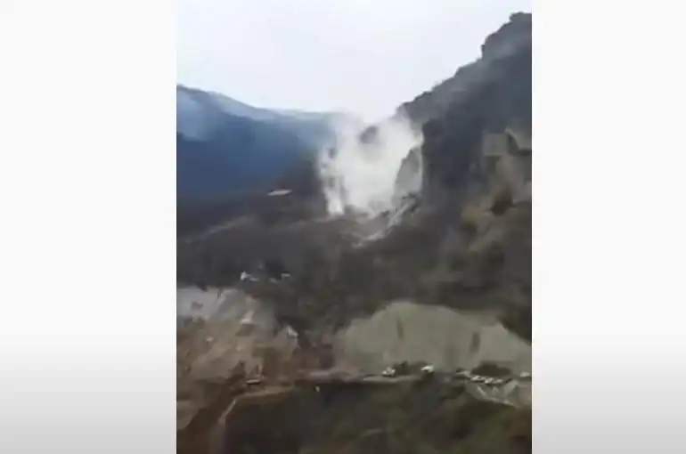 Սիւնիքի   այլընտրանքային ճանապարհը՝ փլուզուած. «Հրապարակ»