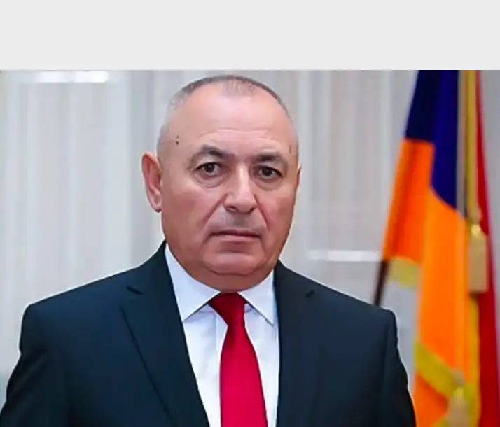  Հայաստանի  ԱԻՆ  նախարար Փիլոյեան ձերբակալուեցաւ 