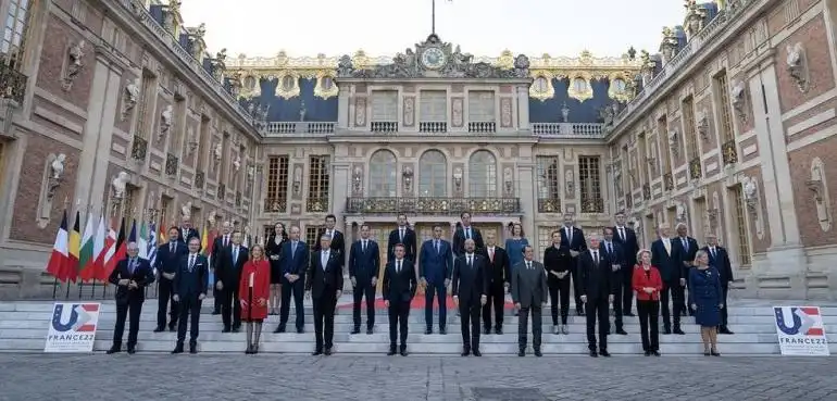 Կողմ են, բայց   անդամութեան հետ չեն. Եւրոպական Միութիւնը ՝ Ուքրանիոյ մասին